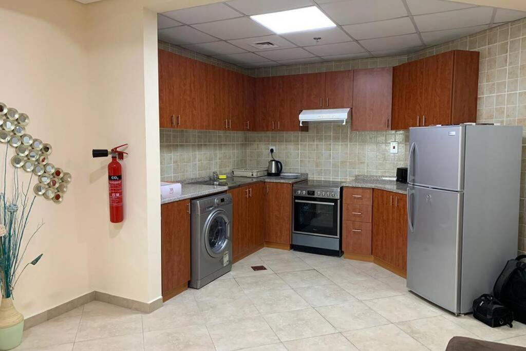 ドバイCozy 2Bhk Near To Dmcc Metro Station -505アパートメント エクステリア 写真