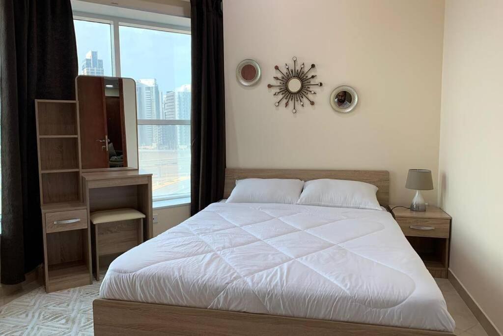 ドバイCozy 2Bhk Near To Dmcc Metro Station -505アパートメント エクステリア 写真