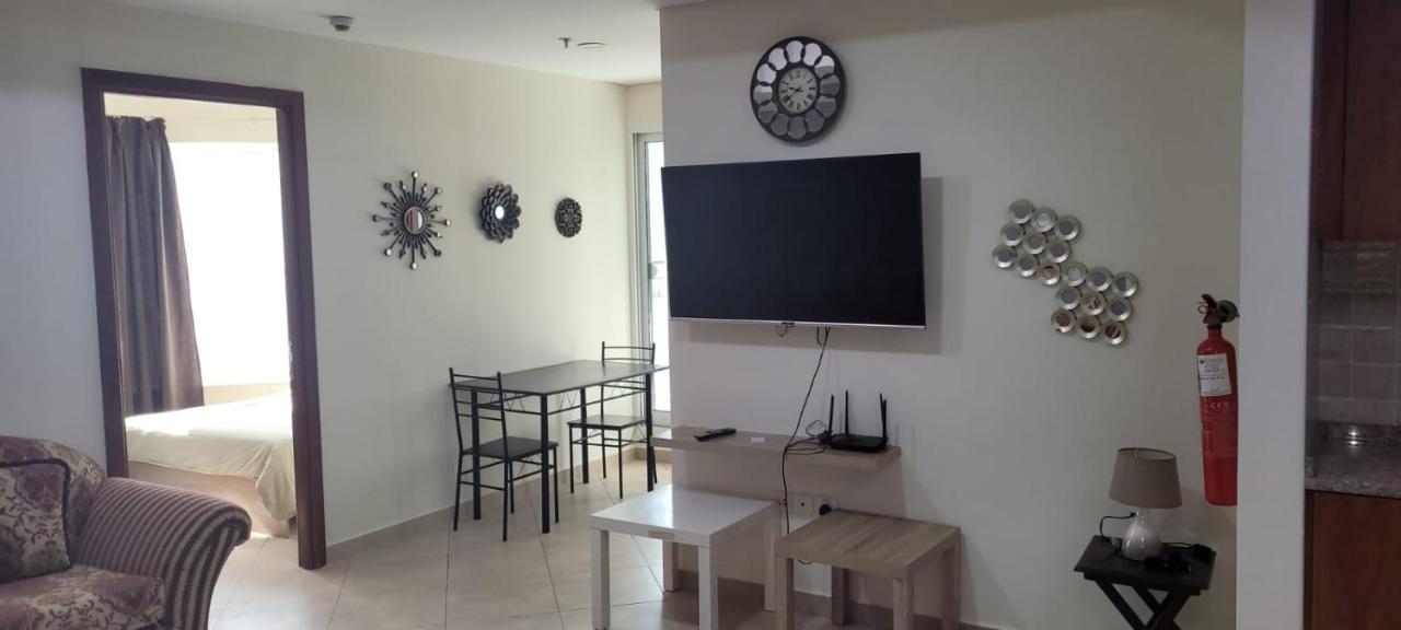 ドバイCozy 2Bhk Near To Dmcc Metro Station -505アパートメント エクステリア 写真