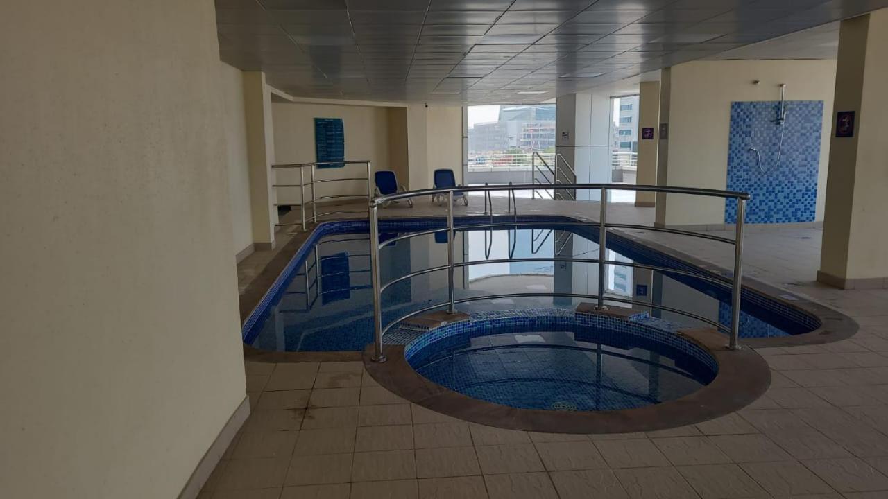 ドバイCozy 2Bhk Near To Dmcc Metro Station -505アパートメント エクステリア 写真