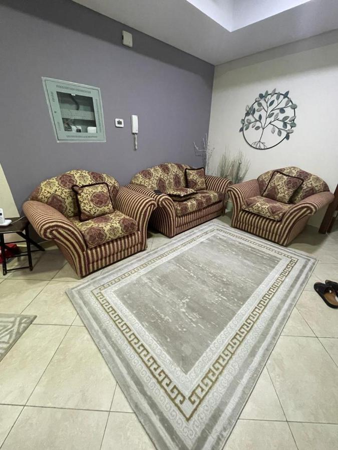 ドバイCozy 2Bhk Near To Dmcc Metro Station -505アパートメント エクステリア 写真