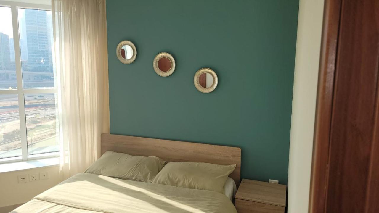 ドバイCozy 2Bhk Near To Dmcc Metro Station -505アパートメント エクステリア 写真